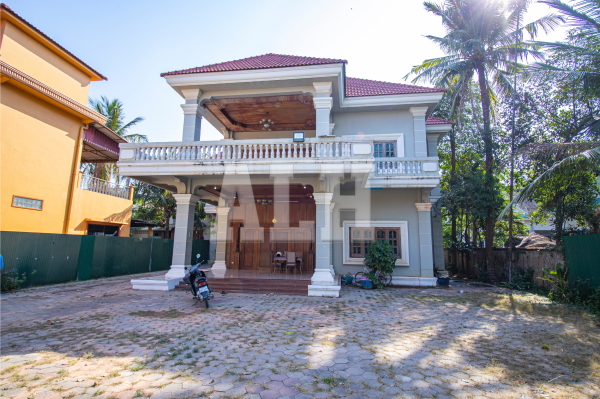6-Bedroom House For Rent - Krous Village, Sangkat Svay Dankum, Krong Siem Reap - ID : C330